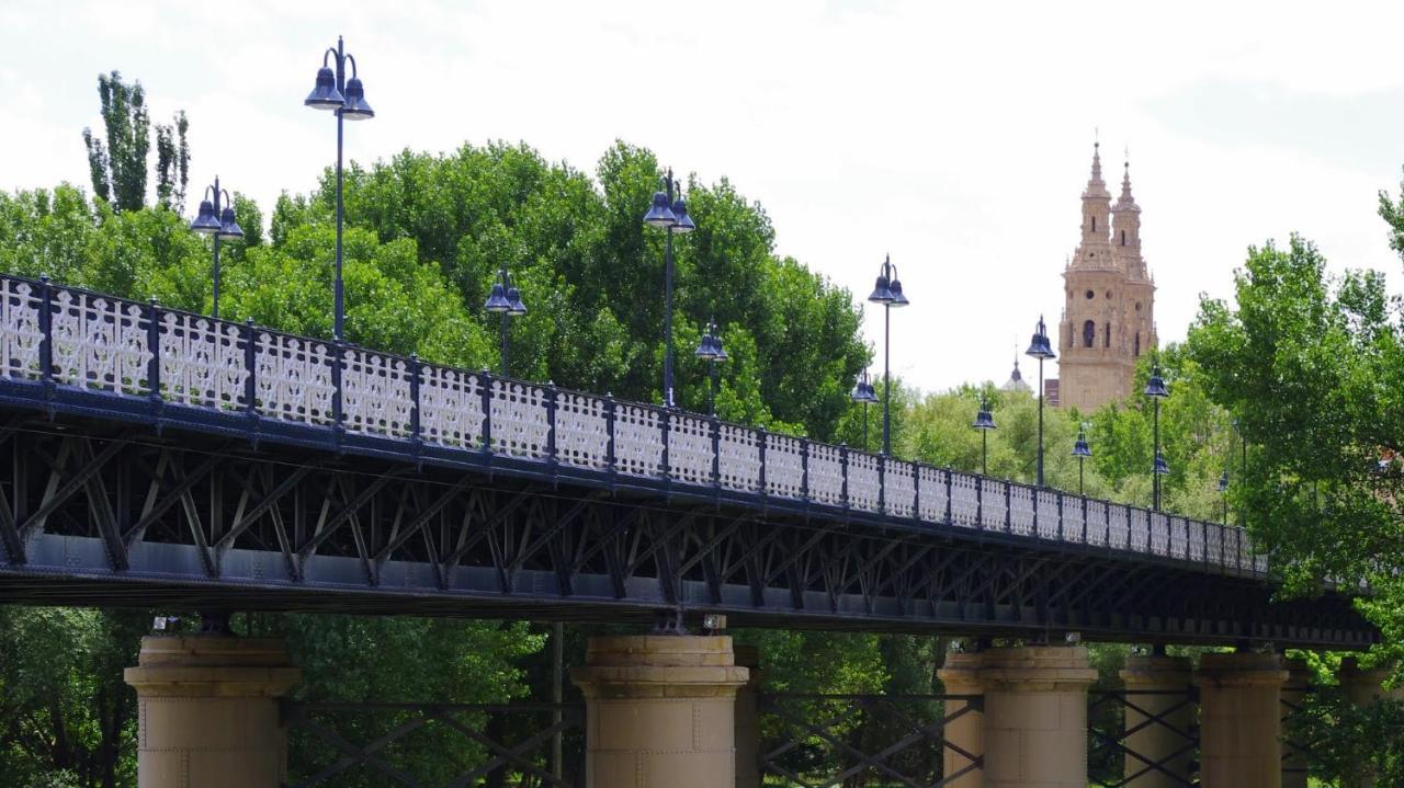 Hostal Puente De Hierro Logroño Exteriér fotografie