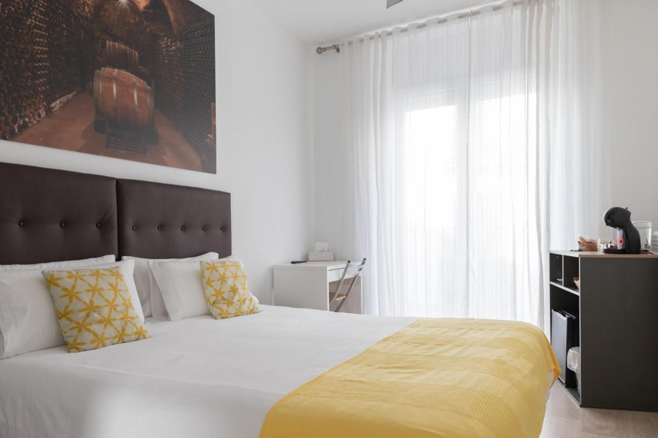 Hostal Puente De Hierro Logroño Exteriér fotografie
